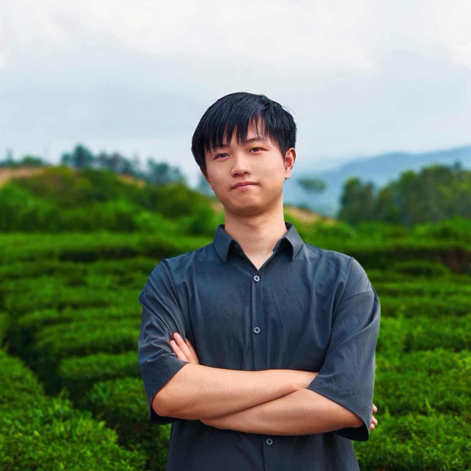 周 蔚琛(Weichen ZHOU)